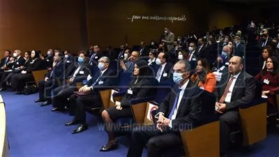  رئيس الوزراء: برنامج الإصلاح يقدم فرصا استثمارية في كافة المجالات