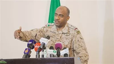 بالفيديو .. قصف جوي وبحري لمواقع للحوثيين وصالح في عدن