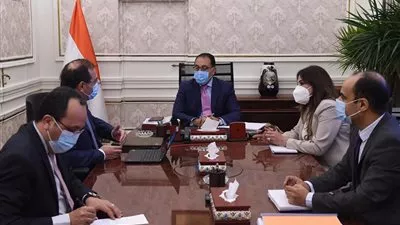 وزير البترول: 122% زيادة في معدل تحويل السيارات للعمل بالغاز الطبيعي