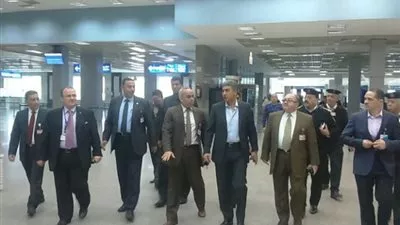 وزير الطيران يتابع إنهاء إجراءات وصول جثامين ضحايا حادث الأردن