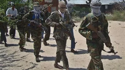 بالفيديو.. 8 قتلى في هجوم للشباب الصوماليين على وزارة التعليم بـ