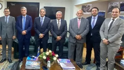 «قطاع الأعمال»: توقيع عقد تطوير كورنيش المقطم بتكلفة 32 مليار جنيه