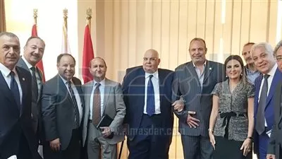 3 وزارات تضع خطة لزيادة الاستثمارات فى القطاع الصناعى