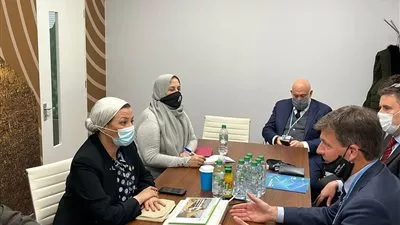 «البيئة» تبحث نقل التكنولوجيا منخفصة السعر والكربون بالصناعة