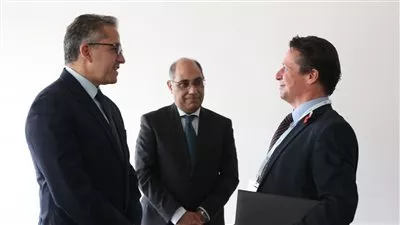 وزير السياحة يلتقي  نظيره البريطاني في لندن