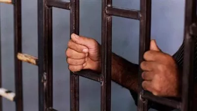 حبس مستشار وزير المالية و2 آخرين على ذمة قضية رشوة