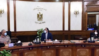 رئيس الوزراء يتابع الموقف الإنشائي لمشروعات الهيئة الهندسية