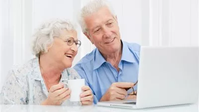 دراسة: الجلوس الطويل يزيد عمر النساء