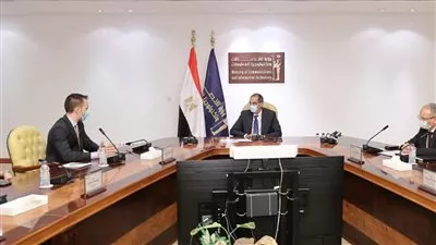 وزير الاتصالات يبحث مع «طلبات» خطط الشركة المستقبلية