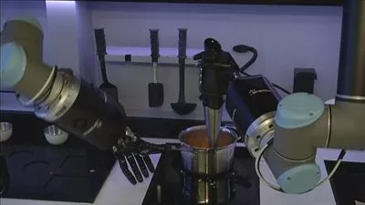 بالفيديو.. شركة بريطانية تنتج الروبوت الطبّاخ