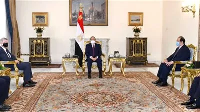 السيسى يبحث مع رئيس المخابرات البريطانية سبل تعزيز التعاون الأمنى