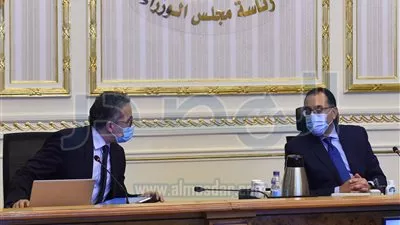 رئيس الوزراء يتابع جهود التعامل مع التحديات التى تواجه قطاع السياحة