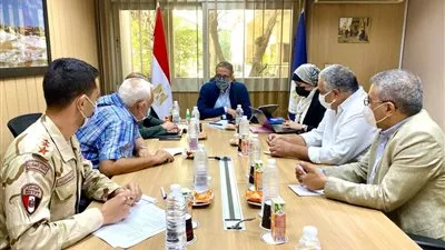 العناني يتابع مشروع تطوير المتحف اليوناني الروماني بالإسكندرية