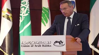 محمد الإتربى: العالم يشهد نقلة نوعية إلى الاقتصاد غير النقدى