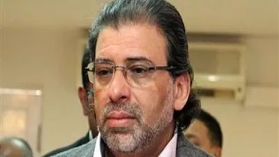 القبض على خالد يوسف بمطار القاهرة لحيازته أقراصا مخدرة