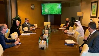 «دبى للاستثمار» تخطط لإنشاء مشروع استثمارى كبير فى مصر