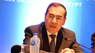 وزير البترول يبحث تعزيز التعاون مع وفد أمريكى لمستثمري الطاقة الخضراء