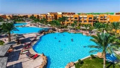 «السياحة» تغلق 9 منشآت فندقية بجنوب سيناء والبحر الأحمر