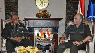 الفريق محمود حجازى يلتقى رئيس هيئة الأركان المشتركة السودانى