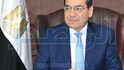 «البترول» تنتهى من إعادة صياغة الاتفاقيات البترولية الجديدة