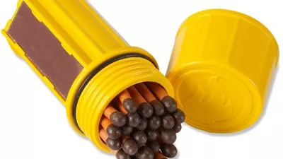 بالفيديو..أعواد ثقاب قابلة للاشتعال في كل الظرروف المناخية