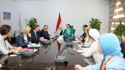 وزيرة البيئة تبحث التعاون المشترك مع مدير بنك الاستثمار الأوروبي للمناخ