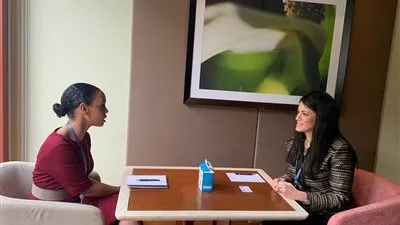 المشاط تبحث مع مؤسسة التنمية الجديدة تعزيز تبادل الخبرات والتعاون الفني