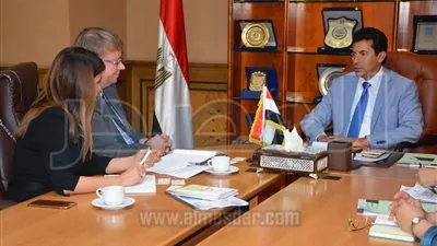 وزير الرياضة يناقش آليات التعاون مع منظمة العمل الدولية