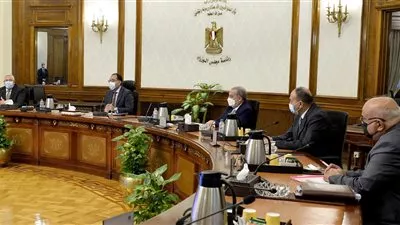 مدبولي يوجه بالحفاظ على المسطحات الخضراء في مشروع تطوير حديقة الحيوان