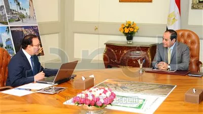 السيسي: قطاع الاتصالات يسهم في نمو الاقتصاد الوطني