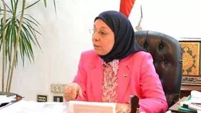 وزيرة 