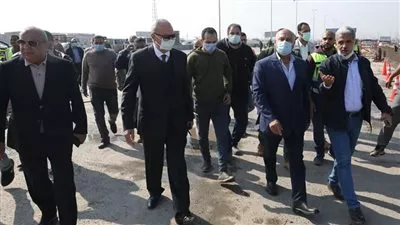 وزير النقل يتفقد أعمال تطوير الطريق الدائري للمرة الثانية في أسبوع