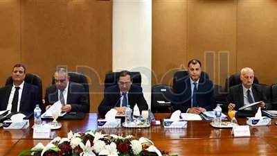 وزير البترول يوجه برفع كفاءة التسهيلات الإنتاجية والبنية التحتية بالصحراء الغربية