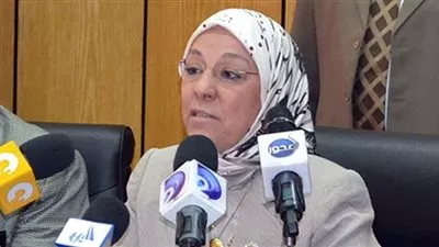وزيرة 