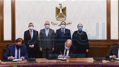 الحكومة توقع عقد بيع أرض لإنشاء مصنع ألماني للأجهزة المنزلية بالعاشر