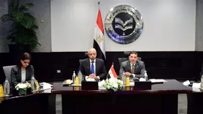 رئيس هيئة الاستثمار يعرض خريطة مصر الاستثمارية أمام سفراء 24 دولة