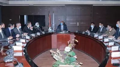 وزير النقل يبحث مع «الستوم» سبل تعزيز التعاون فى عدة مجالات