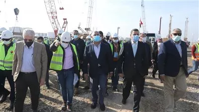 وزير النقل: ميناء دمياط سيتحول إلى مركز عالمي لحاويات الترانزيت