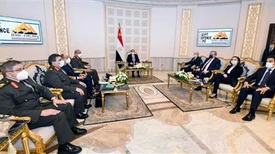 السيسي يستقبل رئيس شركة داسو الفرنسية للصناعات الجوية