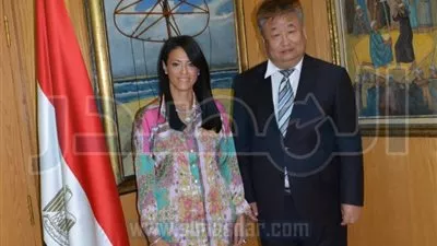 وزيرة السياحة تناقش زيادة الحركة الوافدة من الصين