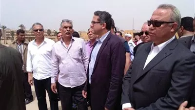 بالصور.. وزير الآثار يؤكد على ضرورة افتتاح متحف تل بسطا