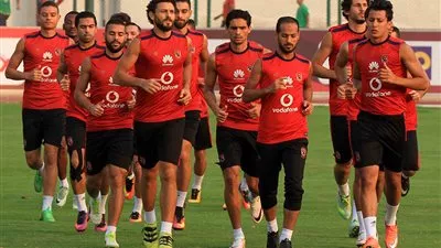 الأهلي يستأنف تدريباته دون راحة استعدادًا للإسماعيلي