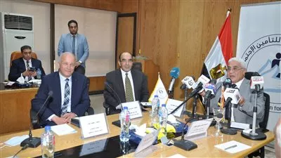 «إي فاينانس» تواصل استبدال كروت المعاشات الزرقاء بكروت «ميزة»