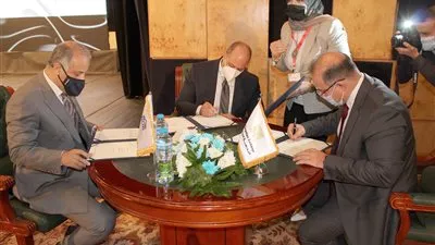 توقيع اتفاقية بين البورصة وجامعة النهضة لتعريف الطلاب بأنشطة سوق المال