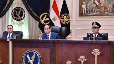 السيسي يتابع اختبارات كشف الهيئة للمتقدمين للالتحاق بكلية الشرطة