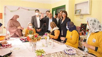 البنك الأهلي يفتتح مدرسة يوسف عطوان للغات بمركز الحسينية في الشرقية