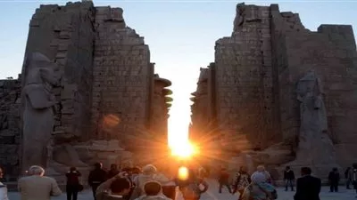 انطلاق الاحتفال بظاهرة تعامد الشمس على وجه رمسيس مساء اليوم