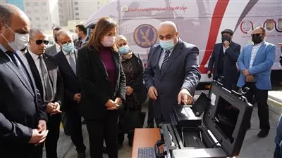 «التخطيط» تسلم دفعة جديدة من المراكز التكنولوجية الخدمية المتنقلة