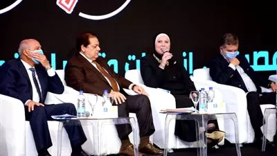 وزيرة الصناعة: إصدار لائحة قانون المشروعات الصغيرة والمتوسطة قريبًا