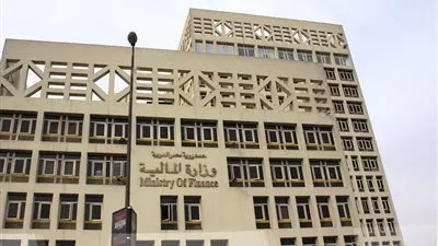 «المالية» تطرح أذون خزانة بقيمة 16,5 مليار جنيه